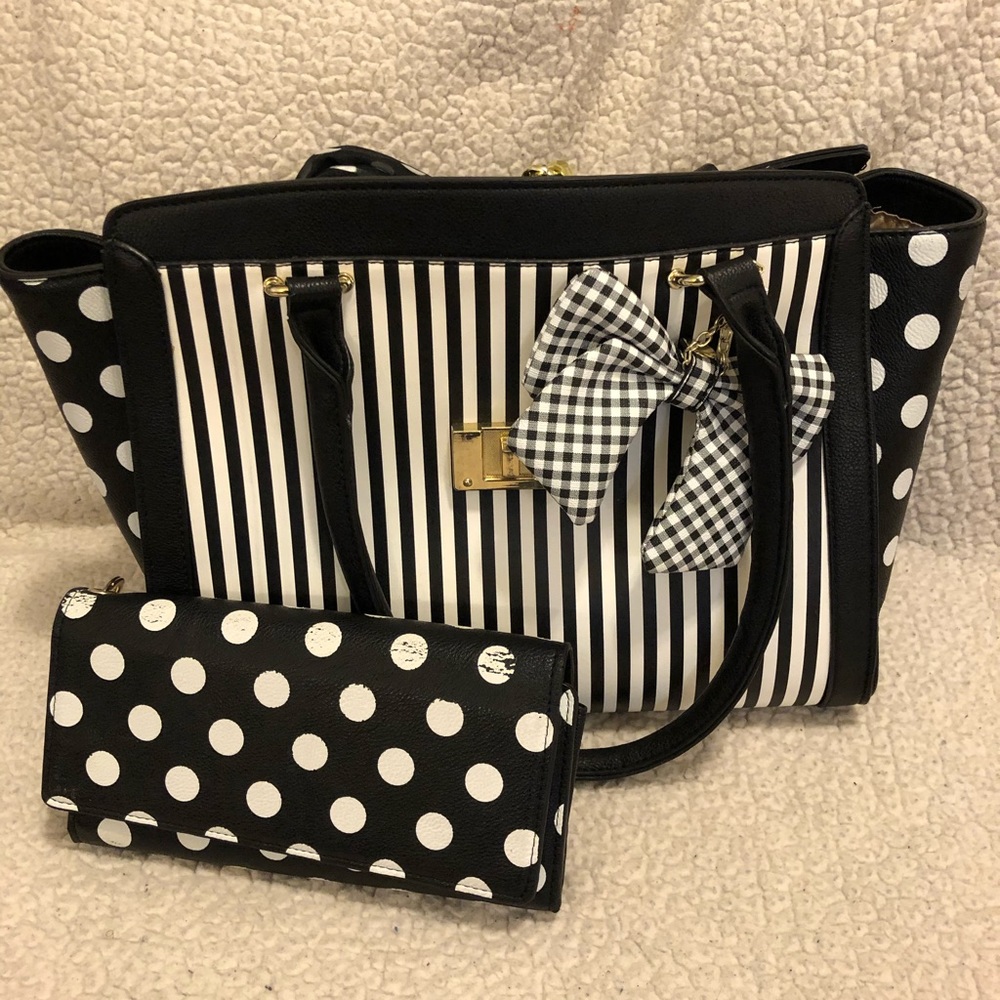 Charming Charlie’s Purse